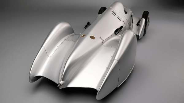 Компания Audi воссоздала рекордный автомобиль Auto Union Lucca 1935 года Компания Audi воссоздала рекордный автомобиль Auto Union Lucca 1935 года
