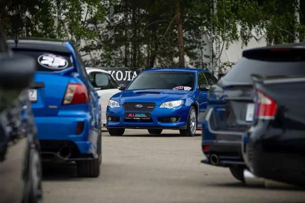 Самый полный привод: в подмосковное Мячково съехались экзотические модели Subaru Самый полный привод: в подмосковное Мячково съехались экзотические модели Subaru