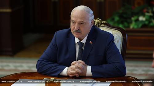Ситуация с беспрецедентным напряжением на границе с Украиной требует немедленного принятия мер - Александр Лукашенко Ситуация с беспрецедентным напряжением на границе с Украиной требует немедленного принятия мер - Александр Лукашенко