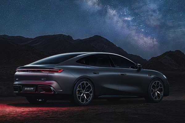 Эффектный седан Geely Galaxy TT показался на новых официальных фото