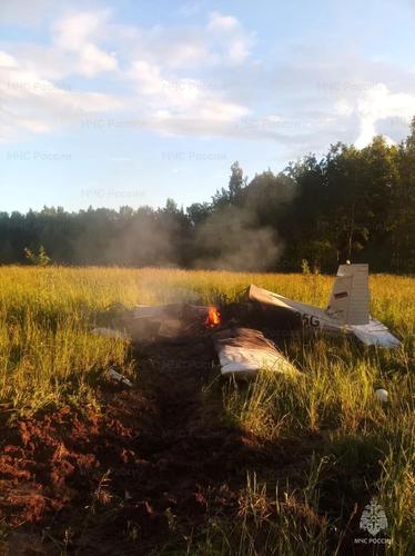 При крушении самолета в Подмосковье погибли два человека, в том числе летчик-испытатель Петр Тутакин При крушении самолета в Подмосковье погибли два человека, в том числе летчик-испытатель Петр Тутакин