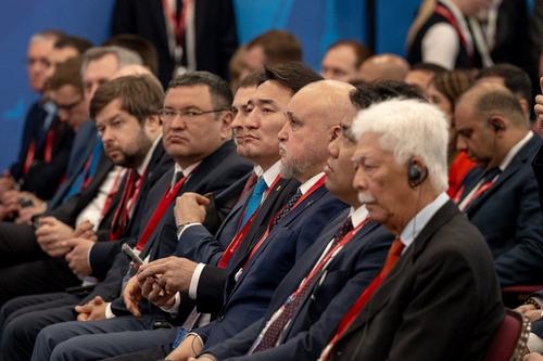 Сечин рассказал, что позволило Китаю превратиться в мировую энергетическую державу Сечин рассказал, что позволило Китаю превратиться в мировую энергетическую державу