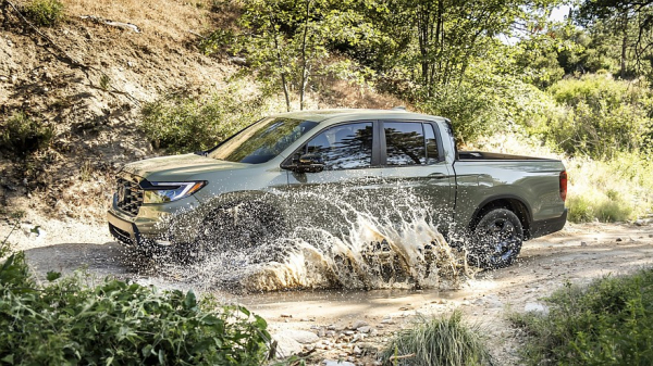 Honda готовит пикап Ridgeline третьего поколения: более брутальный дизайн и новый мотор Honda готовит пикап Ridgeline третьего поколения: более брутальный дизайн и новый мотор