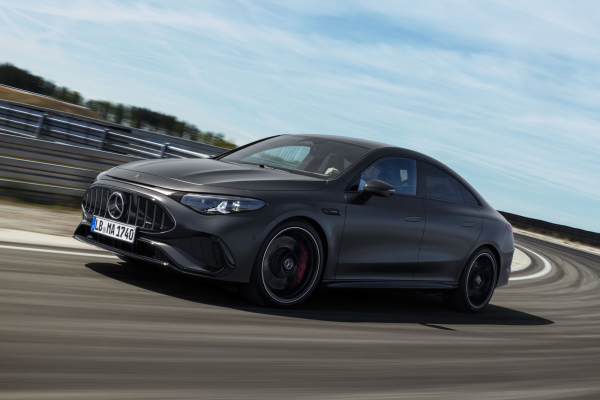 Новый Mercedes-AMG CLA 45: 680-сильная трёхмоторная установка, 2,7 секунды до «сотни» Новый Mercedes-AMG CLA 45: 680-сильная трёхмоторная установка, 2,7 секунды до «сотни»