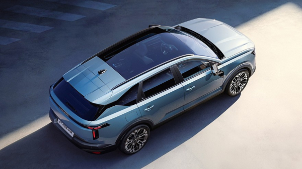 Кросс-универсал Dacia Striker: бюджетный конкурент Skoda Octavia полностью рассекречен Кросс-универсал Dacia Striker: бюджетный конкурент Skoda Octavia полностью рассекречен