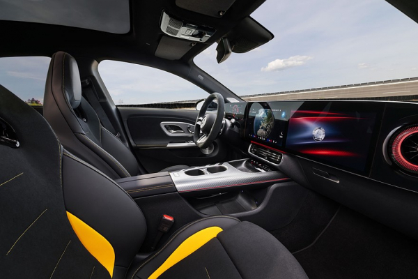 Новый Mercedes-AMG CLA 45: 680-сильная трёхмоторная установка, 2,7 секунды до «сотни» Новый Mercedes-AMG CLA 45: 680-сильная трёхмоторная установка, 2,7 секунды до «сотни»