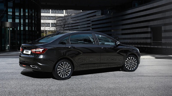 На АВТОВАЗе стартовало производство Lada Aura с парой обновок На АВТОВАЗе стартовало производство Lada Aura с парой обновок