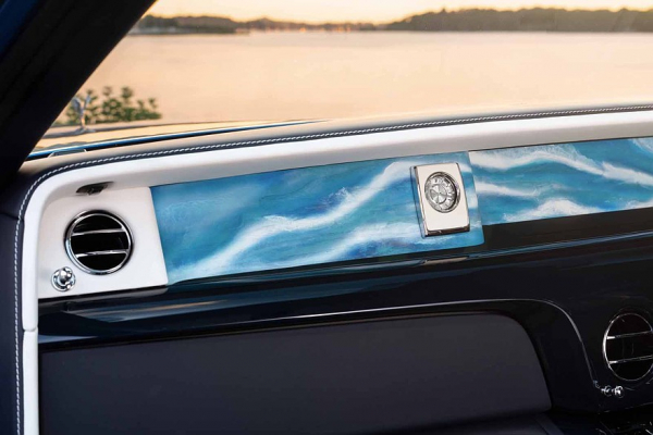 Rolls-Royce подготовил «сухопутную яхту»: представлен Phantom Regatta Rolls-Royce подготовил «сухопутную яхту»: представлен Phantom Regatta