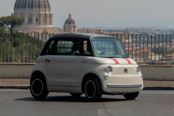 Fiat подготовил спецверсию Topolino Sport и концепт Multiplina Fiat подготовил спецверсию Topolino Sport и концепт Multiplina