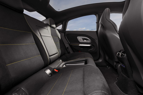 Новый Mercedes-AMG CLA 45: 680-сильная трёхмоторная установка, 2,7 секунды до «сотни» Новый Mercedes-AMG CLA 45: 680-сильная трёхмоторная установка, 2,7 секунды до «сотни»