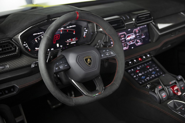 Рассекречен самый мощный серийный кроссовер Lamborghini &ndash; Urus SE Performante