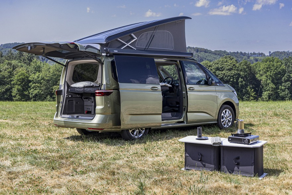Volkswagen показал предвестников новых кемперов California Beach и ID. California Cruise Volkswagen показал предвестников новых кемперов California Beach и ID. California Cruise