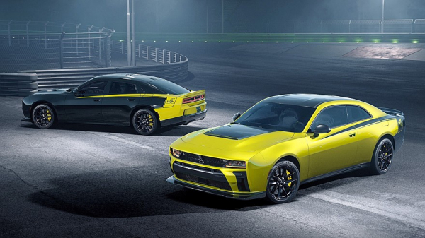 «Пчёлка» вернулась и готова всех покусать: представлен новый Dodge Charger Super Bee «Пчёлка» вернулась и готова всех покусать: представлен новый Dodge Charger Super Bee