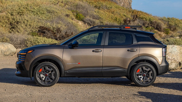 Nissan Kicks Rock Creek выходит на американский рынок, цена известна Nissan Kicks Rock Creek выходит на американский рынок, цена известна