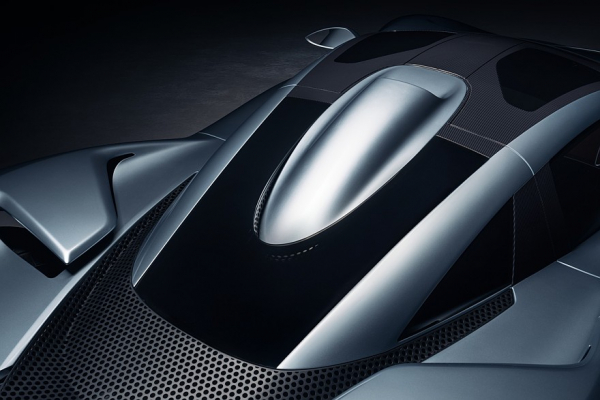 Hennessey Blackbird: аналоговый суперкар в авиационном стиле с атмосферным V8 и МКП Hennessey Blackbird: аналоговый суперкар в авиационном стиле с атмосферным V8 и МКП