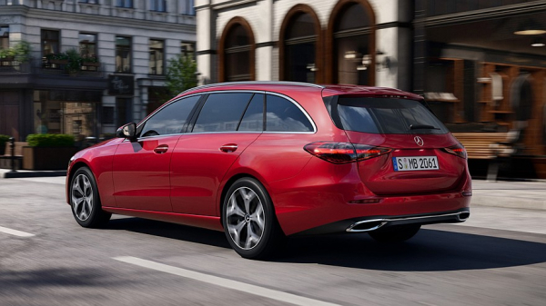 Mercedes-Benz рассекретил обновлённые седан и универсал C-Class с ДВС. Цены известны Mercedes-Benz рассекретил обновлённые седан и универсал C-Class с ДВС. Цены известны