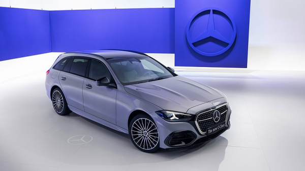 Mercedes-Benz рассекретил обновлённые седан и универсал C-Class с ДВС. Цены известны Mercedes-Benz рассекретил обновлённые седан и универсал C-Class с ДВС. Цены известны