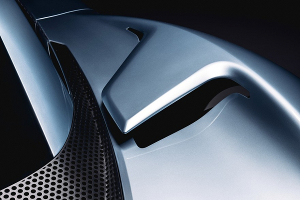 Hennessey Blackbird: аналоговый суперкар в авиационном стиле с атмосферным V8 и МКП Hennessey Blackbird: аналоговый суперкар в авиационном стиле с атмосферным V8 и МКП