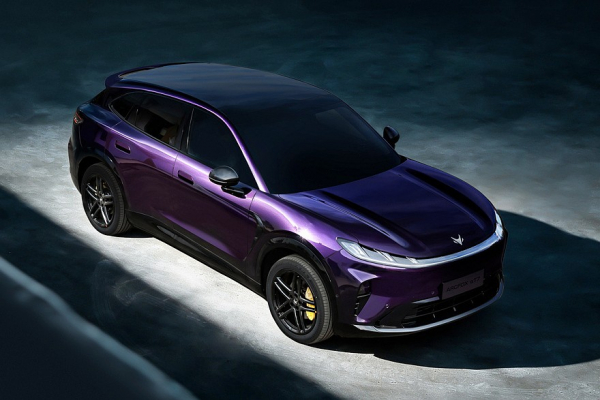 Arcfox Alpha T7 от BAIC: эффектный дизайн, несколько вариантов начинки и привлекательные цены