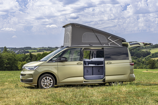 Volkswagen показал предвестников новых кемперов California Beach и ID. California Cruise Volkswagen показал предвестников новых кемперов California Beach и ID. California Cruise