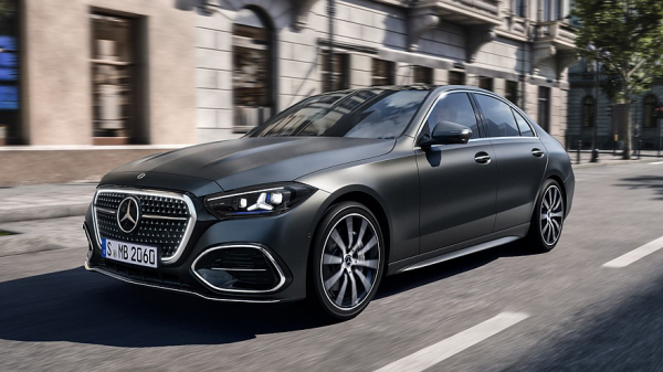 Mercedes-Benz рассекретил обновлённые седан и универсал C-Class с ДВС. Цены известны Mercedes-Benz рассекретил обновлённые седан и универсал C-Class с ДВС. Цены известны
