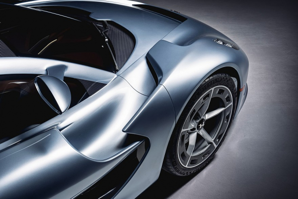 Hennessey Blackbird: аналоговый суперкар в авиационном стиле с атмосферным V8 и МКП Hennessey Blackbird: аналоговый суперкар в авиационном стиле с атмосферным V8 и МКП
