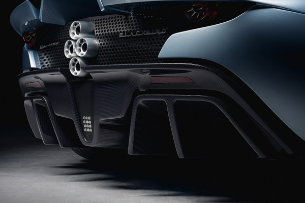 Hennessey Blackbird: аналоговый суперкар в авиационном стиле с атмосферным V8 и МКП Hennessey Blackbird: аналоговый суперкар в авиационном стиле с атмосферным V8 и МКП